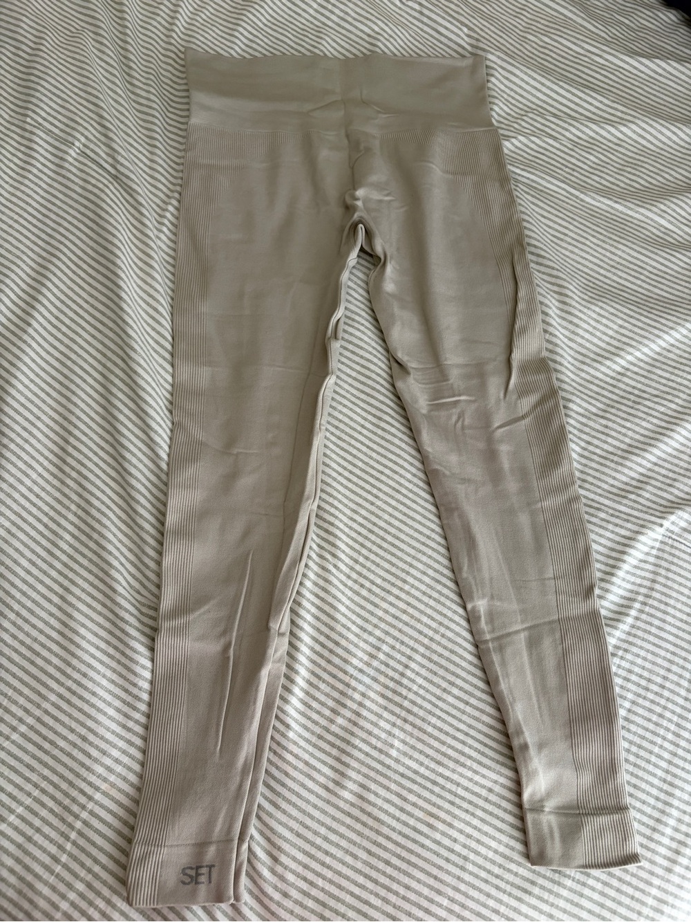 SET Active Seamless Leggings in Light Taupe